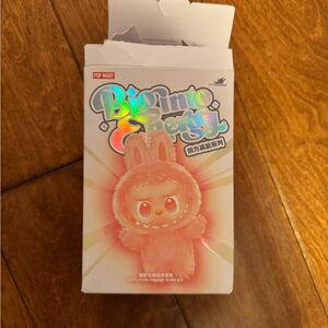 Pop Mart Big into energy Labubu box
